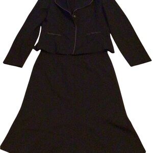 Elegant Black Women's Skirt Suit Size 8